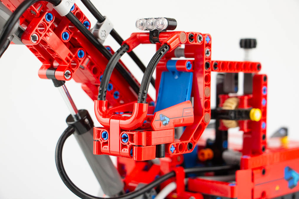 42144 Technic Material Handler 26
