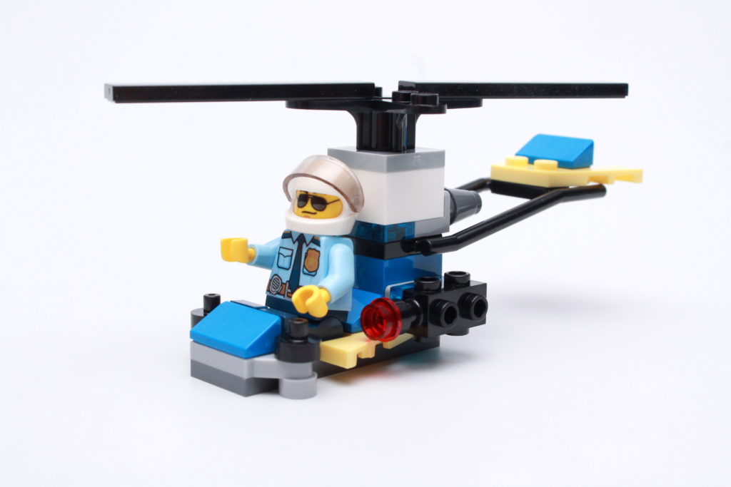 LEGO CITY magazine Issue 35 9