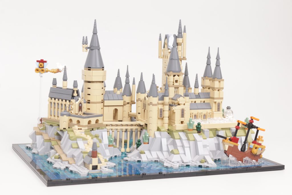 LEGO Harry Potter 76419 Hogwarts Castle and Grounds review main 1024x683
