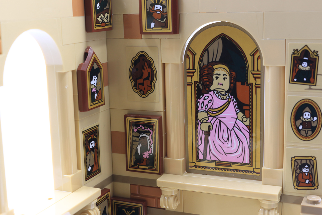 LEGO Harry Potter 40577 Hogwarts Grand Staircase review Blocks 3