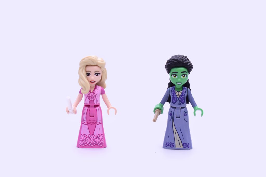 LEGO Wicked 75683 Glinda Elphabas Dormitory review 06 1024x683