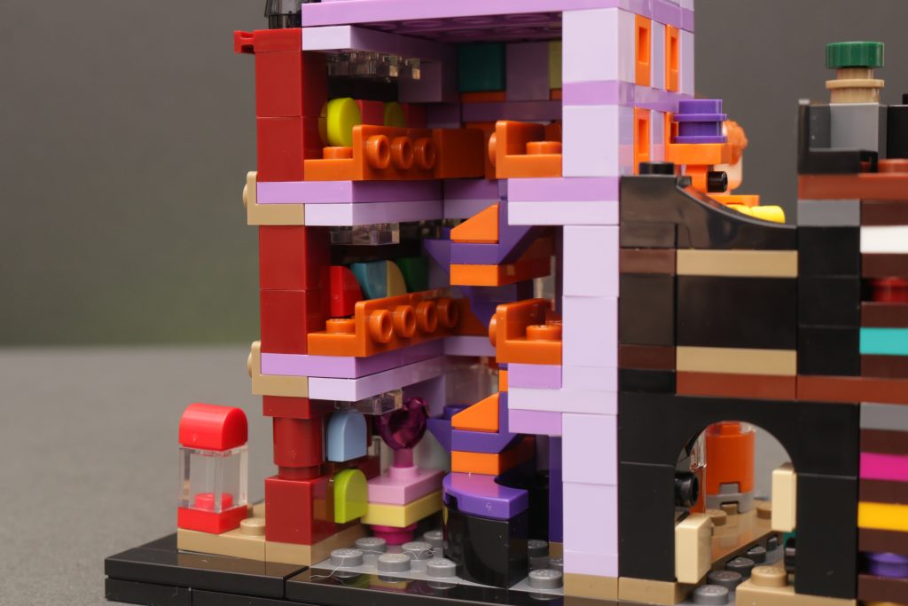 LEGO Harry Potter 76444 Diagon Alley Wizarding Shops review 26 1024x683