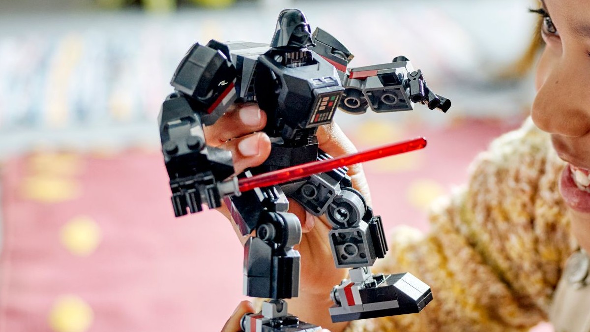 Rumoured LEGO Star Wars mech could be changing the game