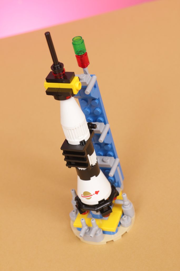 LEGO 40712 Micro Rocket Launchpad gift with purchase review 9 683x1024