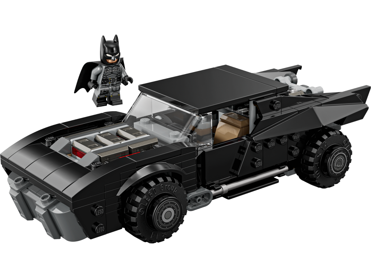 LEGO DC 76332 The Batman Batmobile9 1200x900