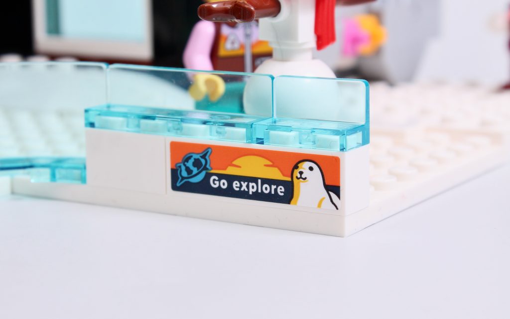 LEGO City 60366 Ski and Climbing Center review 27 1024x642