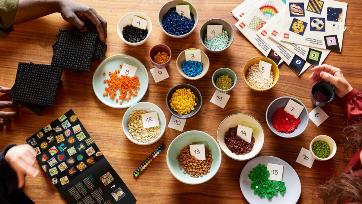 All 37 possible designs in LEGO Art 21226 Art Project