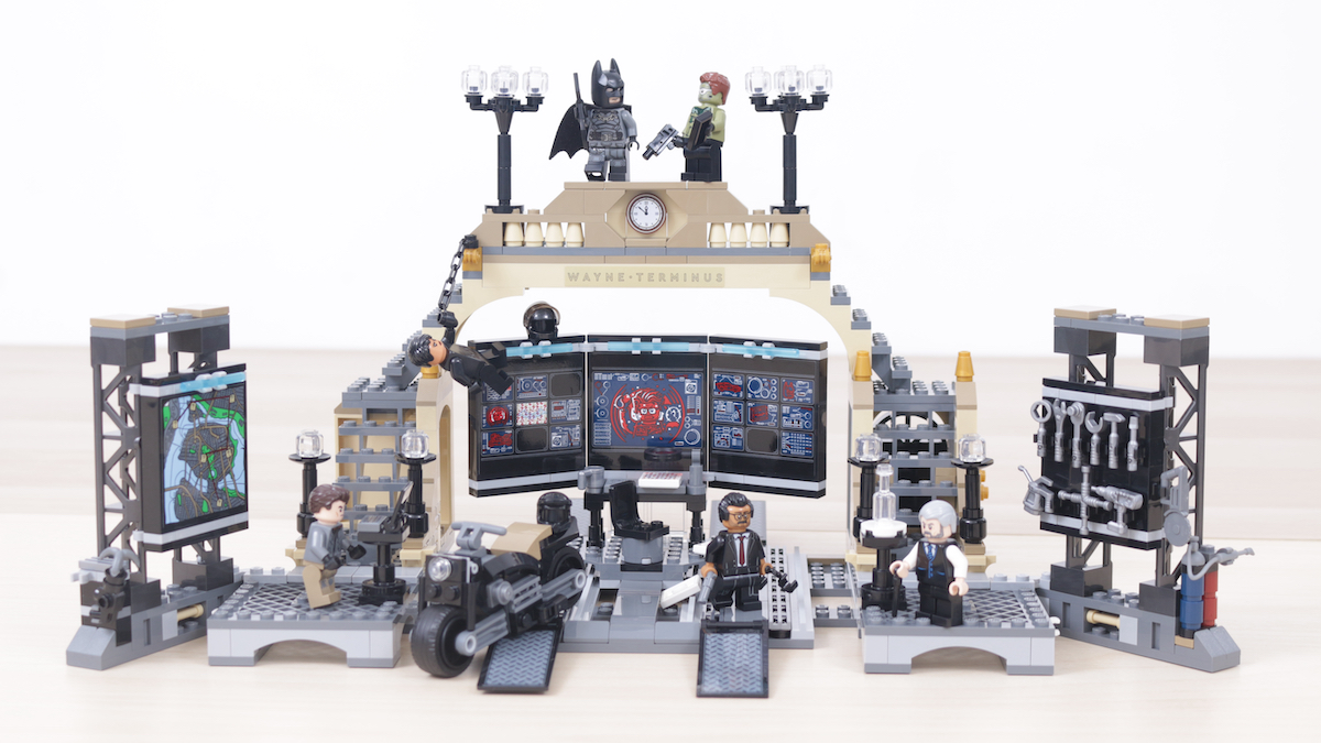 33% off LEGO 76183 Batcave: The Riddler Face-off in Argos LEGO deals