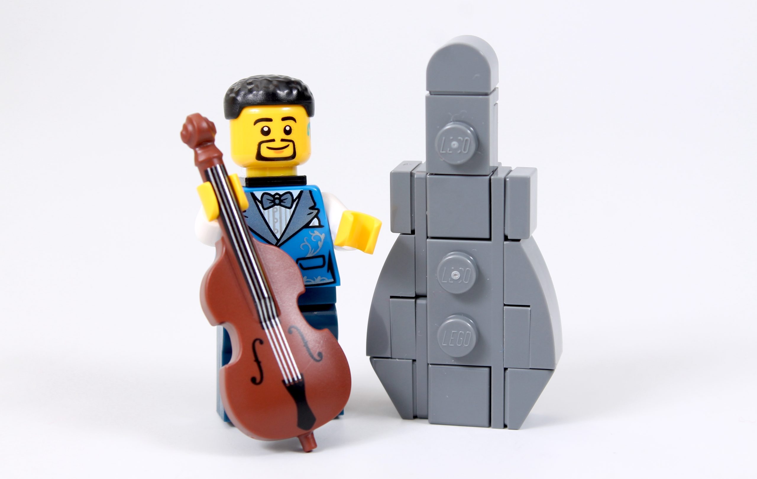 LEGO Icons 10312 Jazz Club review 55 scaled