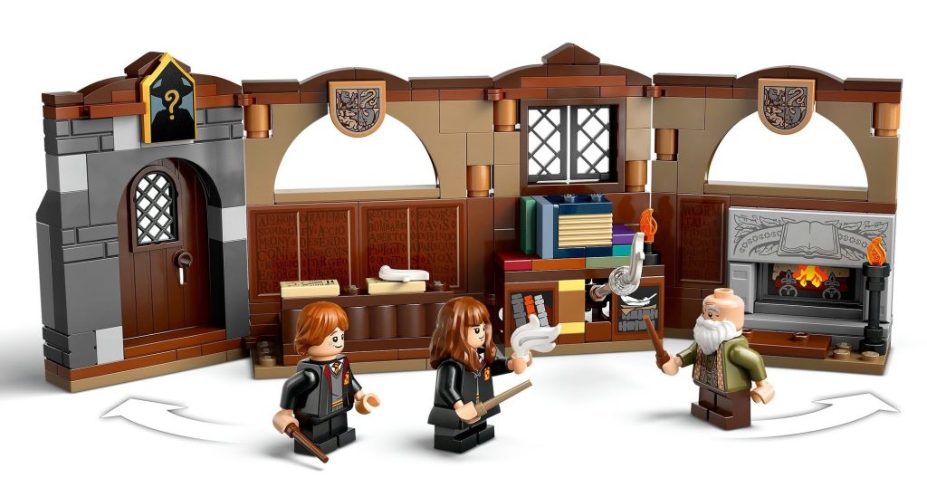 LEGO 76442 Harry Potter Zamek Hogwart Zajecia z zaklec i urokow zawartosc2 1024x549