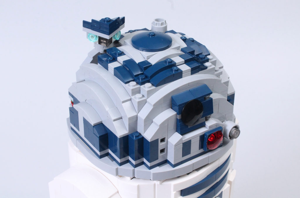 LEGO Star Wars 75308 R2 D2 review 40