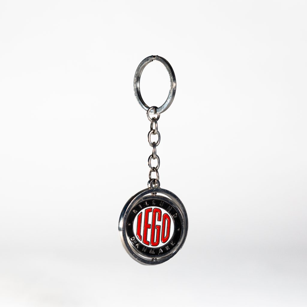 LEGO 5007093 RETRO SPINNING KEYCHAIN 1950 1024x1024