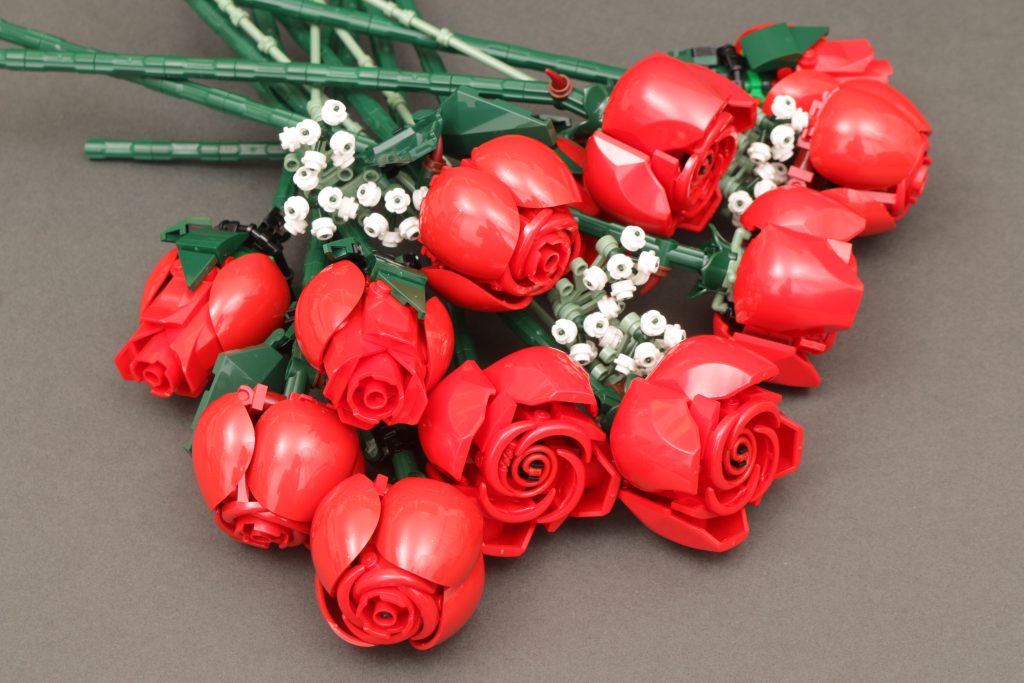 LEGO Botanical Collection 10328 Bouquet of Roses review 8i 1024x683
