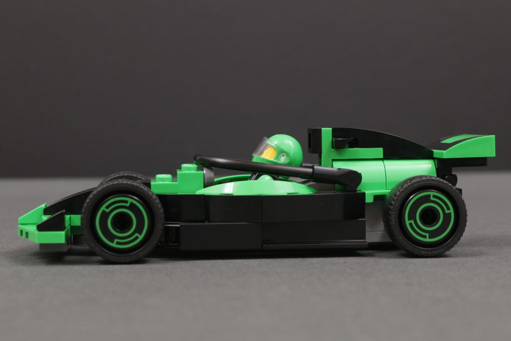 LEGO City 60474 F1 Grid with VCARB Sauber Race Cars review 37 1024x683