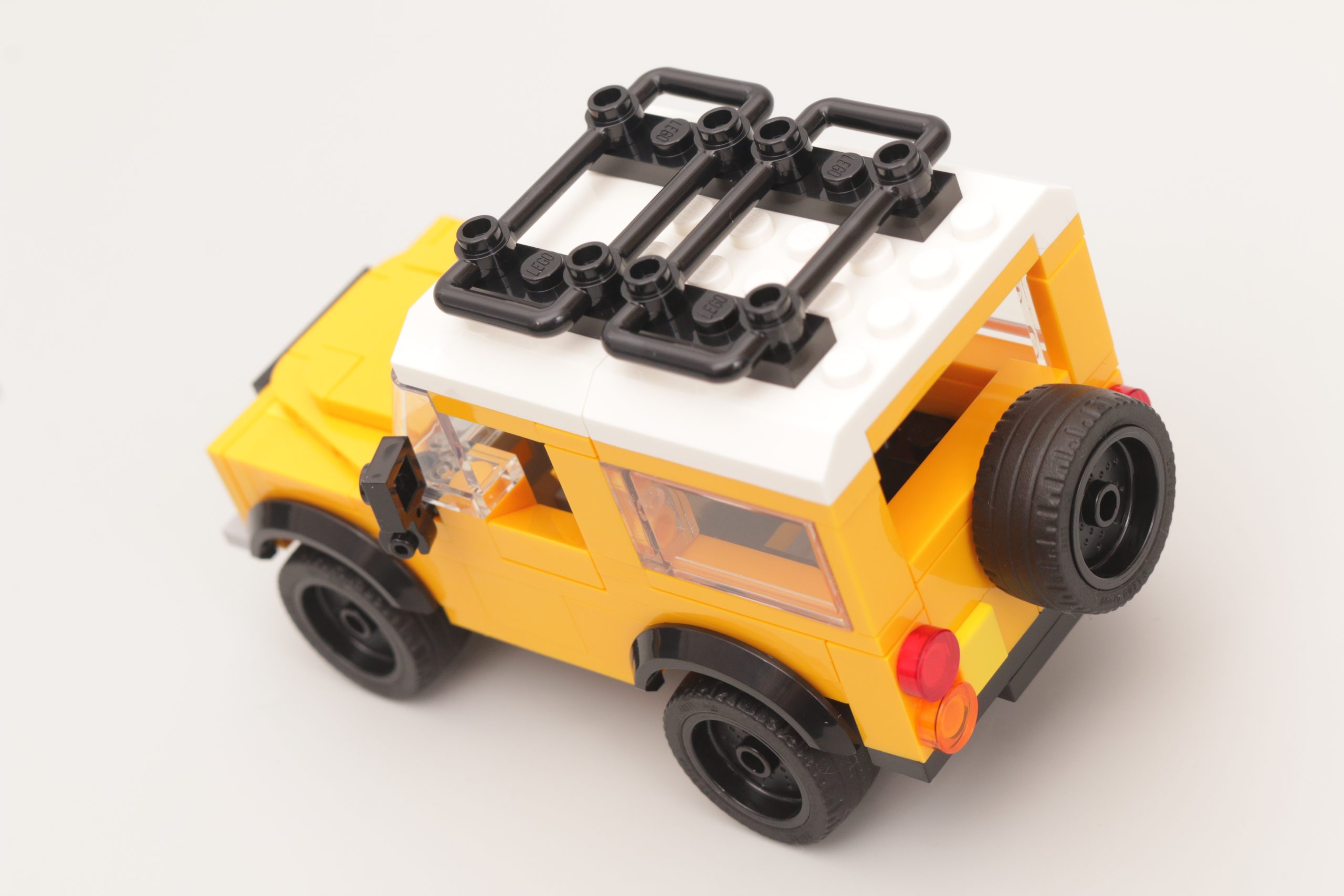 LEGO Creator 40650 Land Rover Classic Defender review 4 scaled