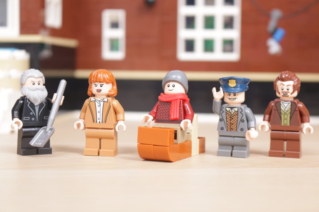 LEGO Ideas 21330 Home Alone review rebuild feature 12 1024x683
