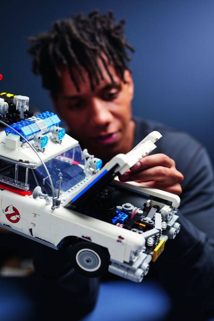 LEGO Ghostbusters 10274 ECTO 1 34