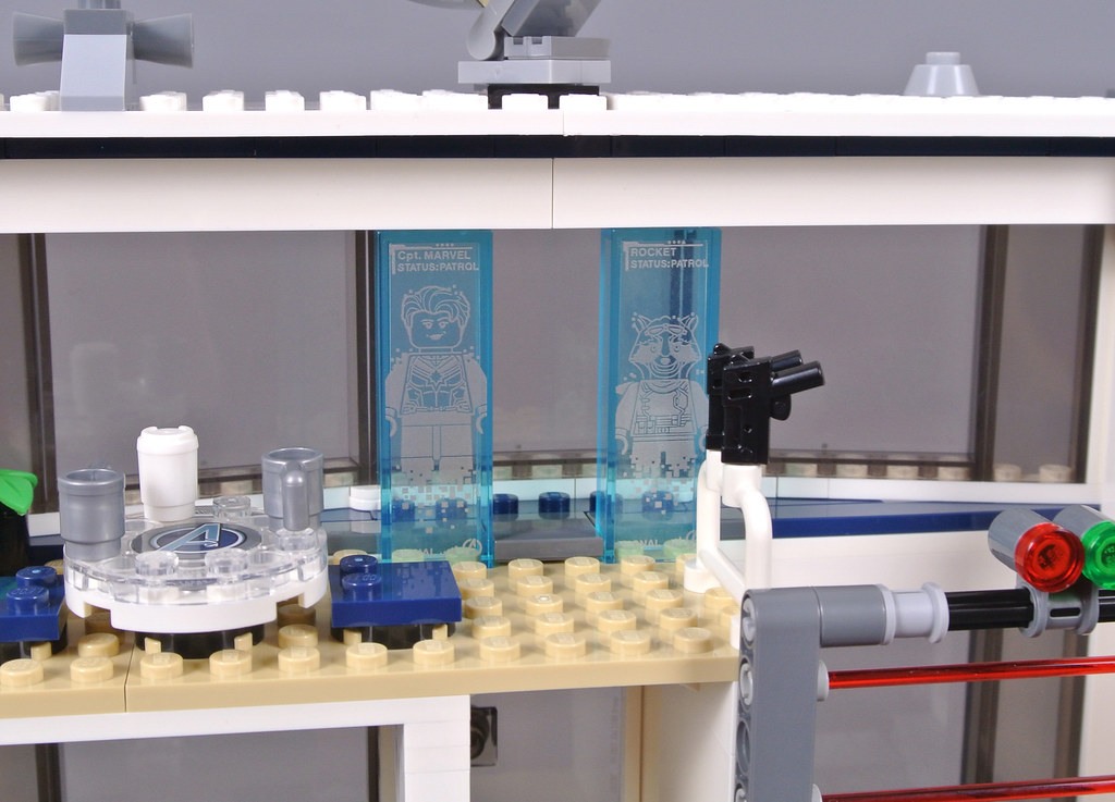 LEGO Marvel 76192 Avengers Endgame Final Battle first look interior