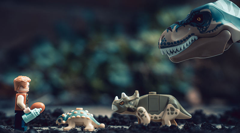 Brick Pic of the Day: Feeding time