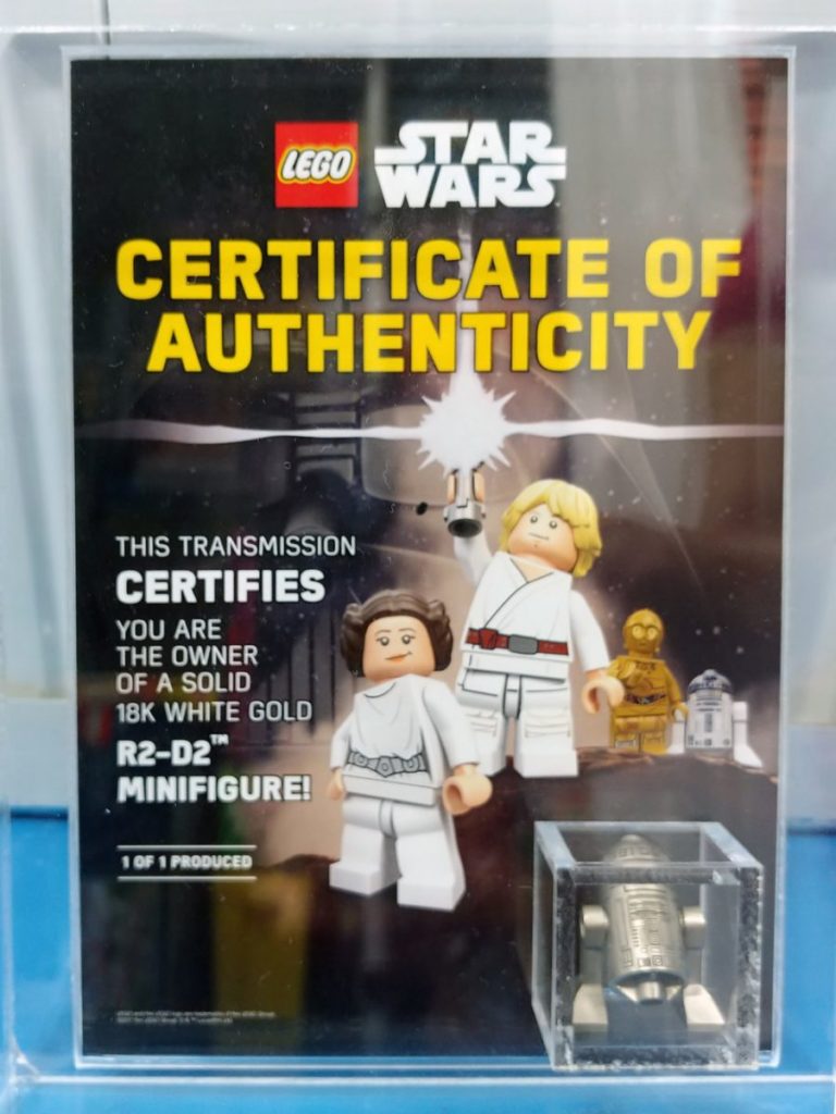 Winner of LEGO Star Wars 18k White Gold R2-D2 announced