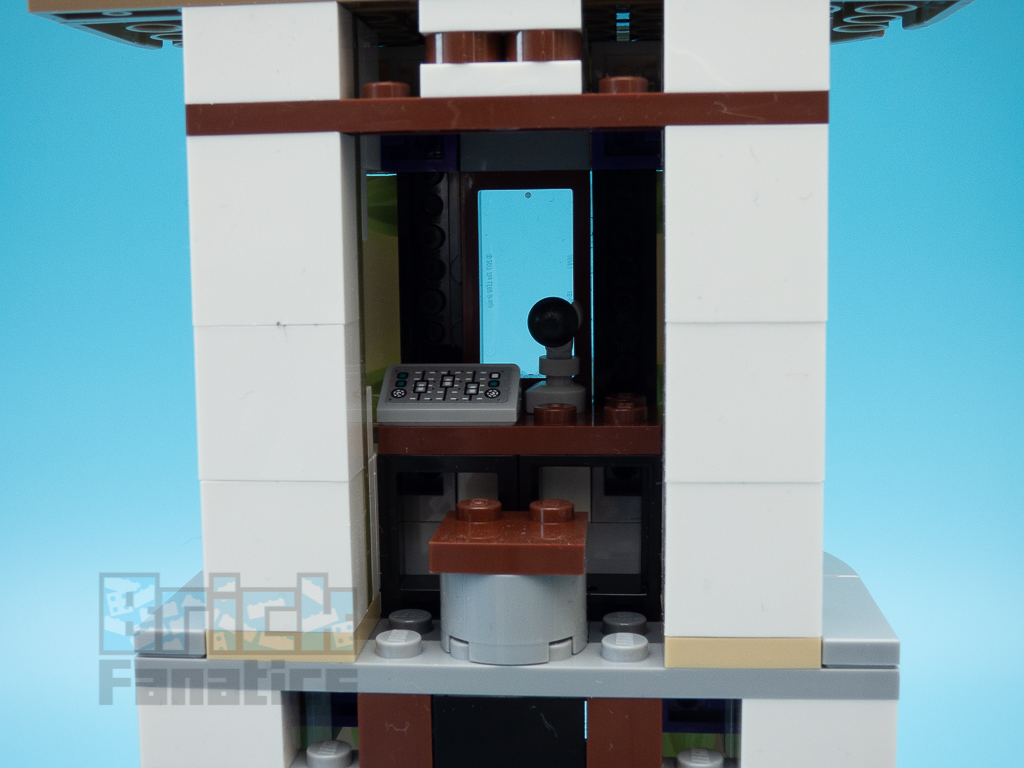 LEGO Hidden Side 70431 The Lighthouse of Darkness 16