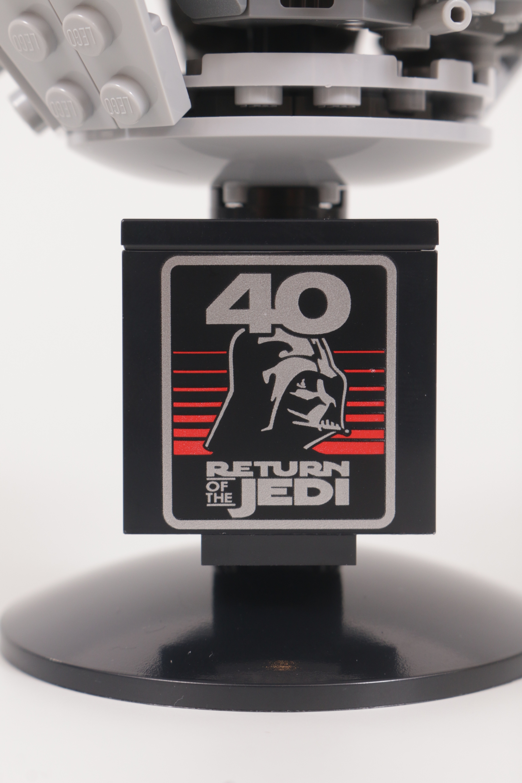 May the 4th LEGO Star Wars 40591 Death Star II gift with purchase gwp feature 7 scaled