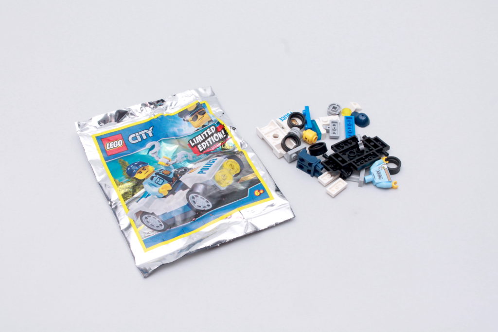 LEGO CITY magazine Issue 36 15