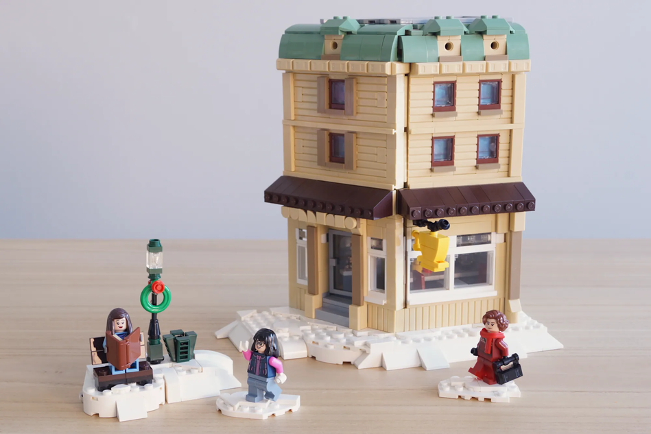 LEGO Ideas Gilmore Girls Stars Hollow 1