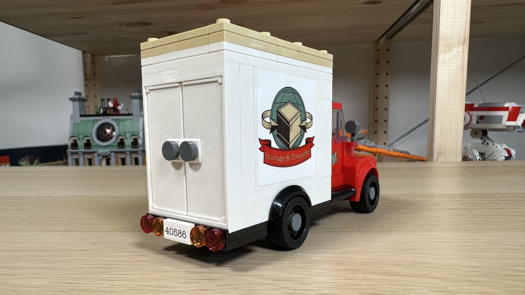 LEGO Icons 40586 Moving Truck gift with purchase review 11 1024x576
