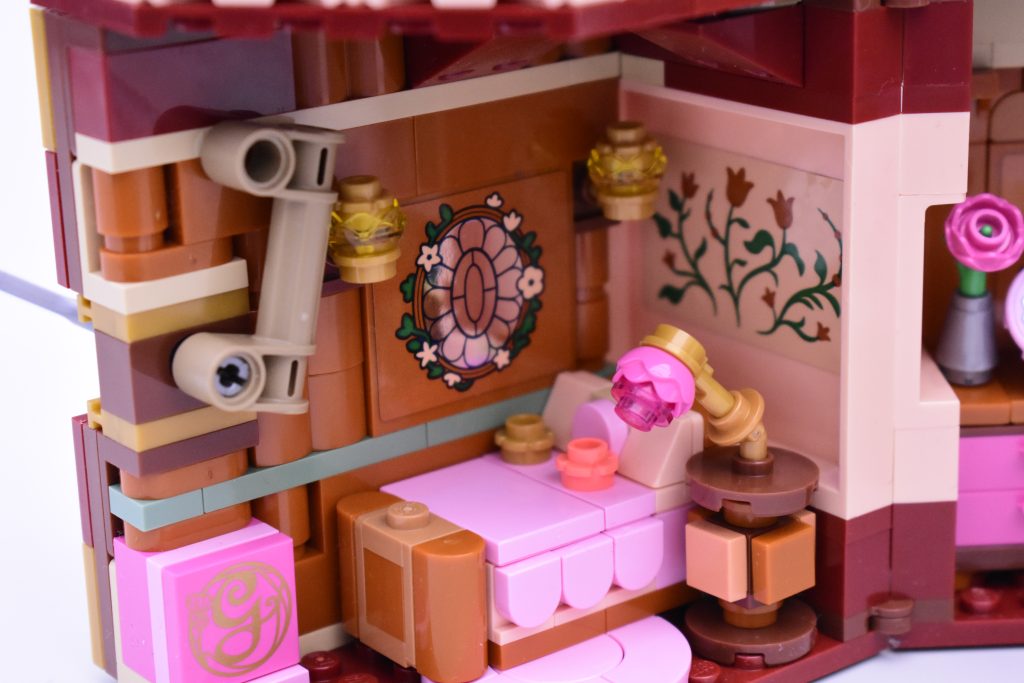 LEGO Wicked 75683 Glinda Elphabas Dormitory review 18 1 1024x683