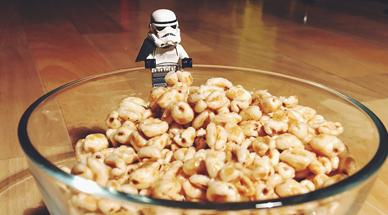 Brick Pic of the Day: Trooper snacks
