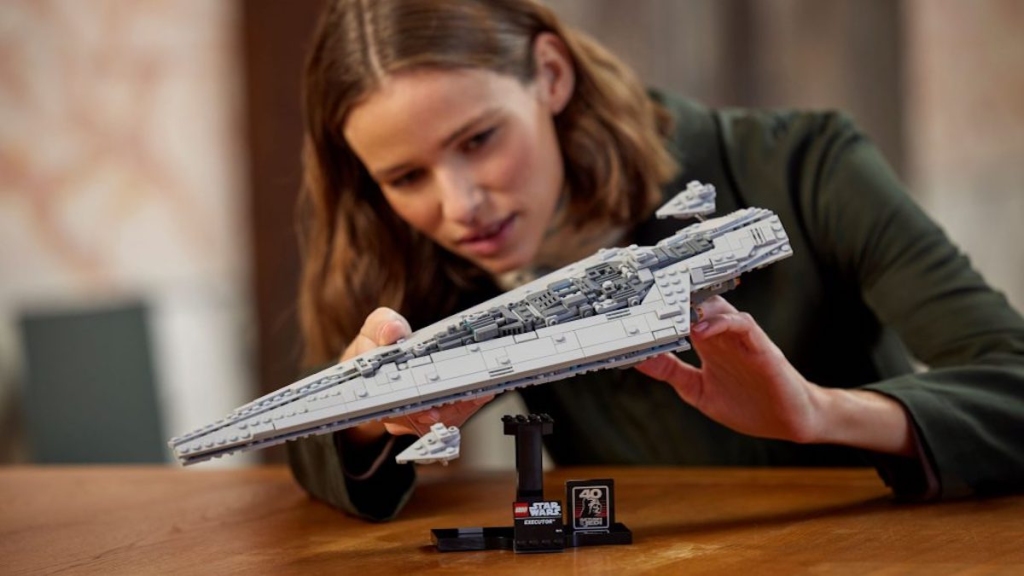 LEGO Star Wars 75356 Executor Super Star Destroyer featured 1024x576
