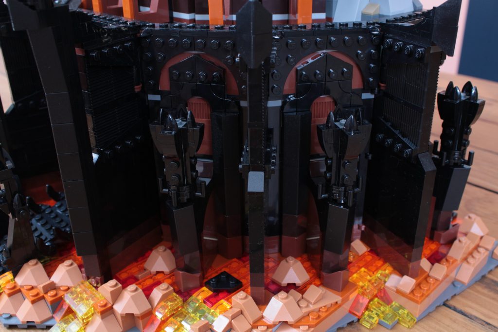 LEGO Icons 10333 The Lord of the Rings Barad dur review 8 1024x683