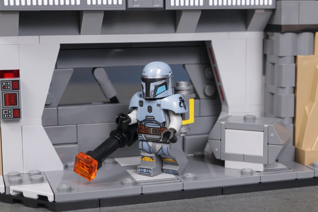 LEGO Star Wars 75386 Paz Vizsla and Moff Gideon Battle review 15 1024x683