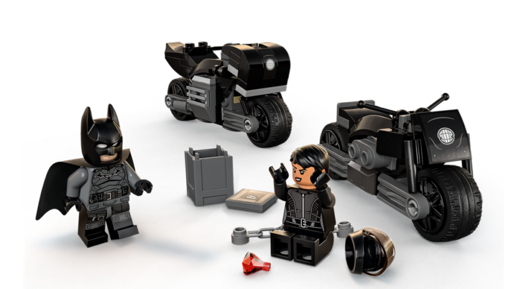 LEGO Batman 76179 Batman Selina Kyle Motorcycle Pursuit action shot 1 1024x579