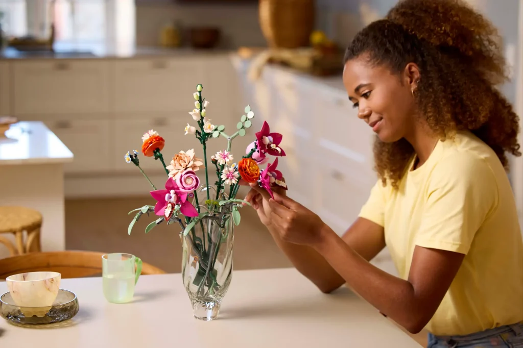 LEGO Botanicals 10342 Pretty Pink Flower Bouquet 8 1024x682