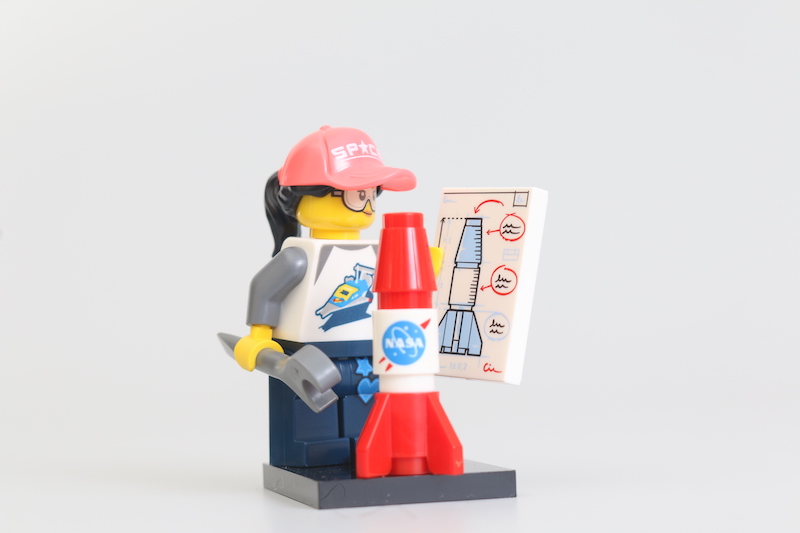 LEGO Collectible Minifigures Series 20 review 12