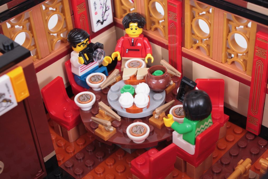 LEGO Chinese Traditional Festivals 80113 Family Reunion Celebration modular conversion 17 1024x683