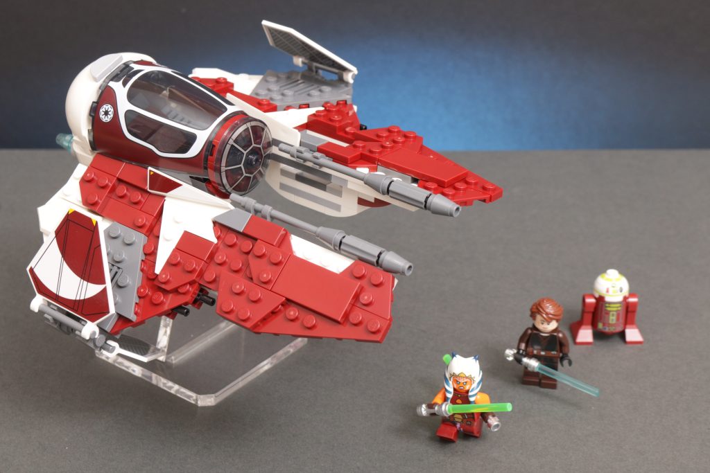 LEGO Star Wars 75401 Ahsokas Jedi Interceptor review 1 1024x683