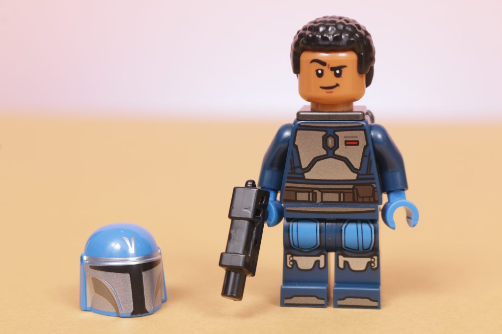 LEGO Star Wars Mandalorian Pilot magazine minifigure 75348 4 1024x683