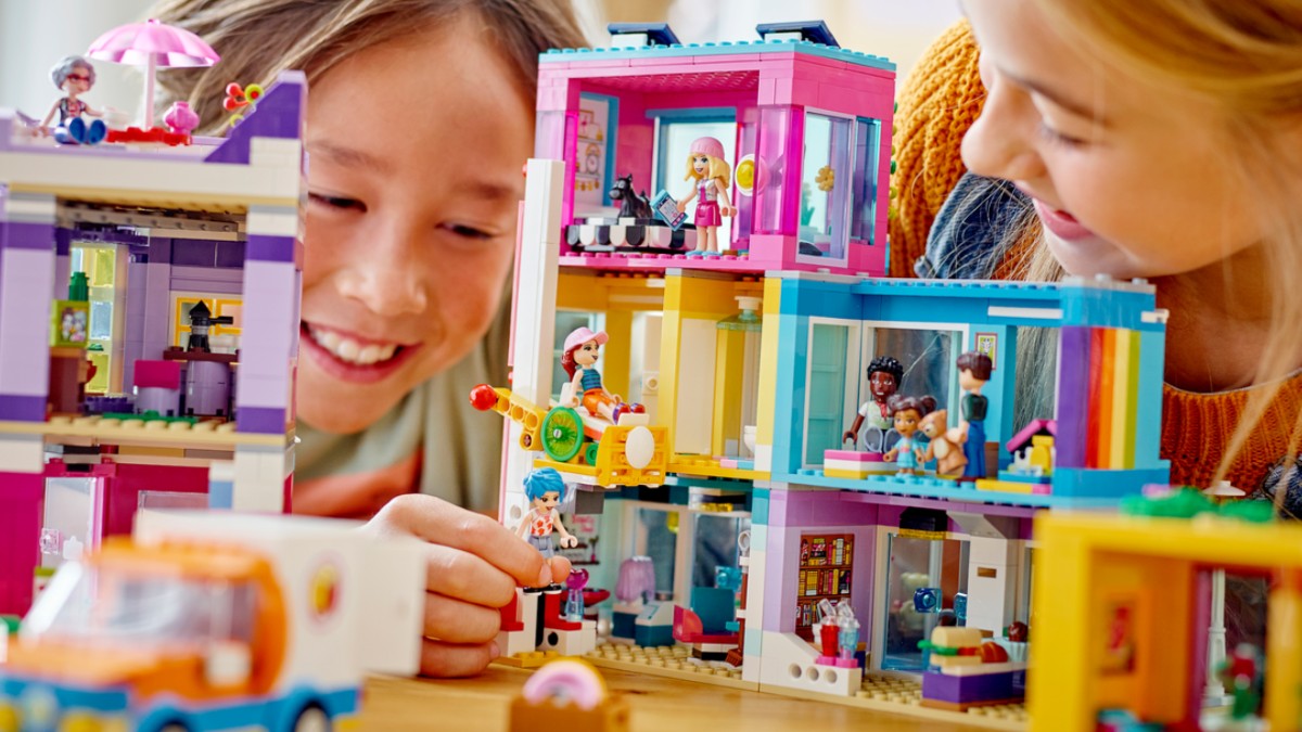 First images of LEGO Friends 2022 sets revealed on LEGO.com