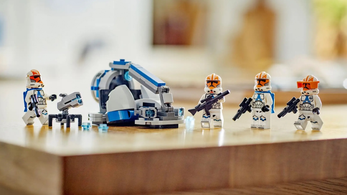 LEGO Star Wars army builders will benefit the most from LEGO Insiders 