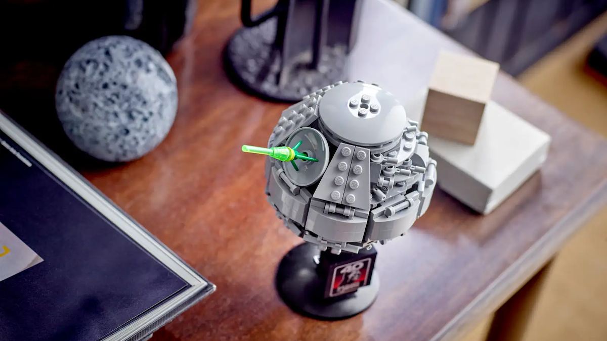 LEGO Star Wars May the 4th 40591 Death Star II sells out in the UK and Europe