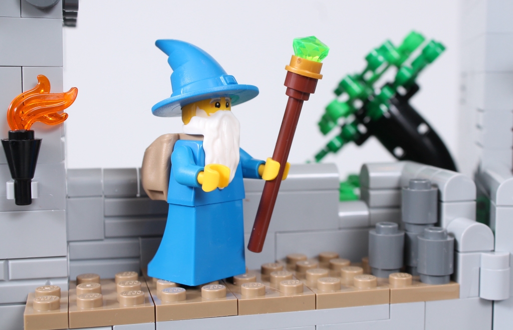 LEGO Icons 10305 Lion Knights Castle critique 16 1024x659