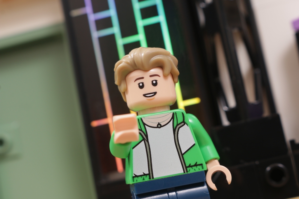 LEGO Ideas 21339 BTS Dynamite Bangtan Boys Jin Suga j hope RM Jimin V Jung Kook review 66 1024x683