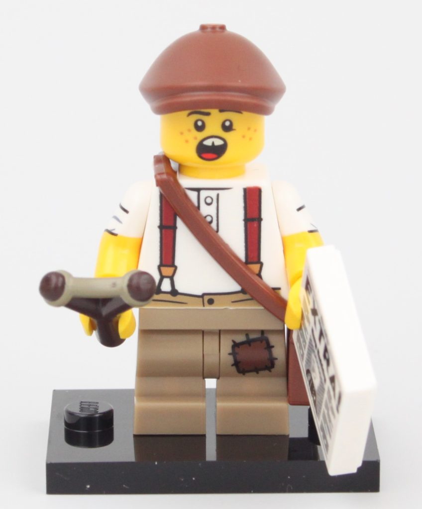 LEGO Collectible Minifigures 71037 Series 24 review Newspaper Kid 2 848x1024