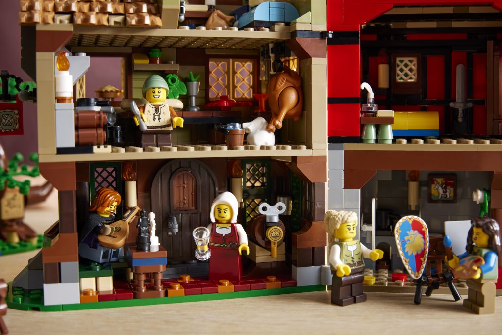 LEGO Icons 10332 medieval town square Lifestyle 3 1024x683