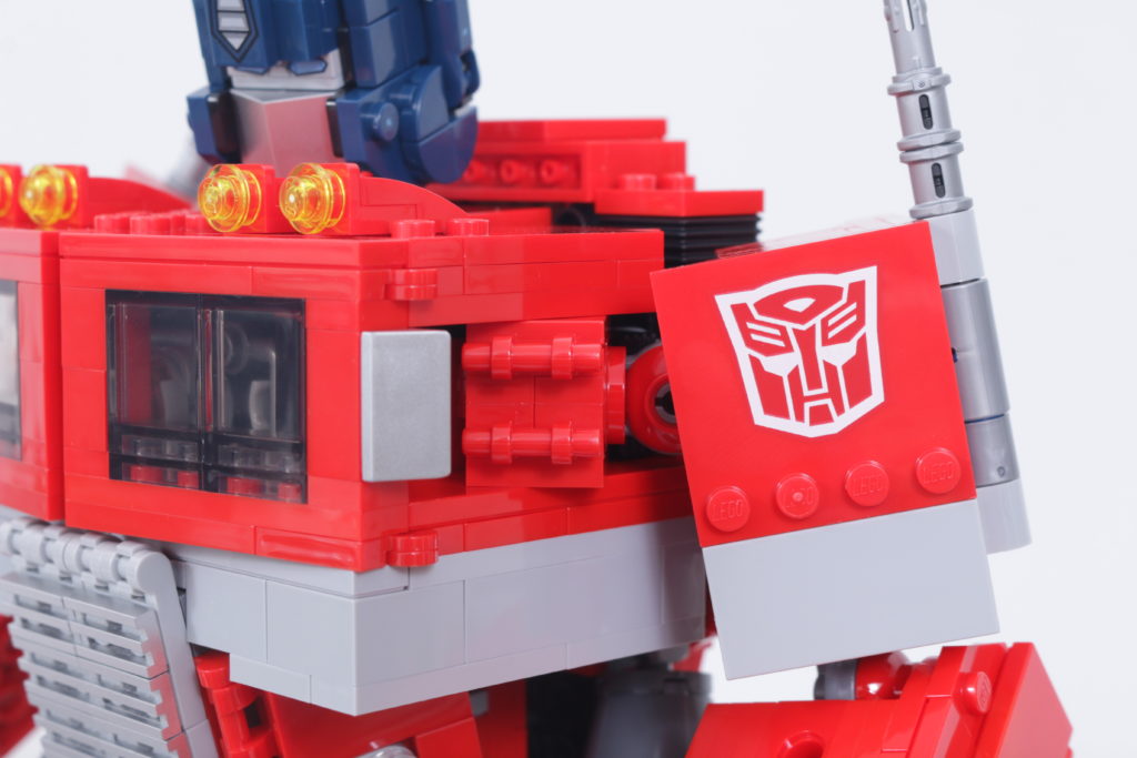 LEGO Transformers 10302 Optimus Prime review 17 1024x683