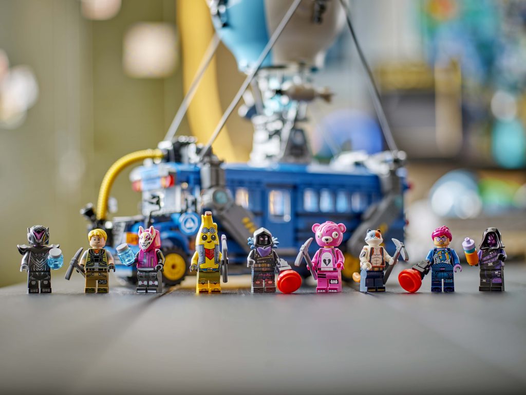 LEGO Fortnite 77073 Battle Bus lifestyle 1 1024x768