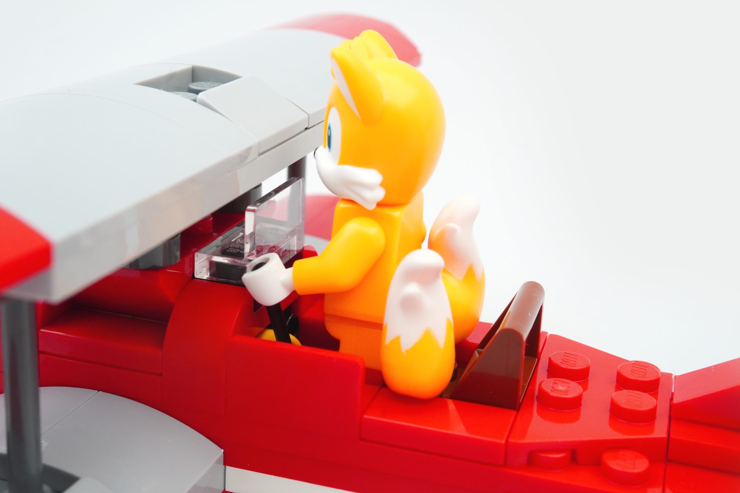 LEGO Sonic the Hedgehog 76991 Tails Workshop and Tornado Plane review 37 scaled